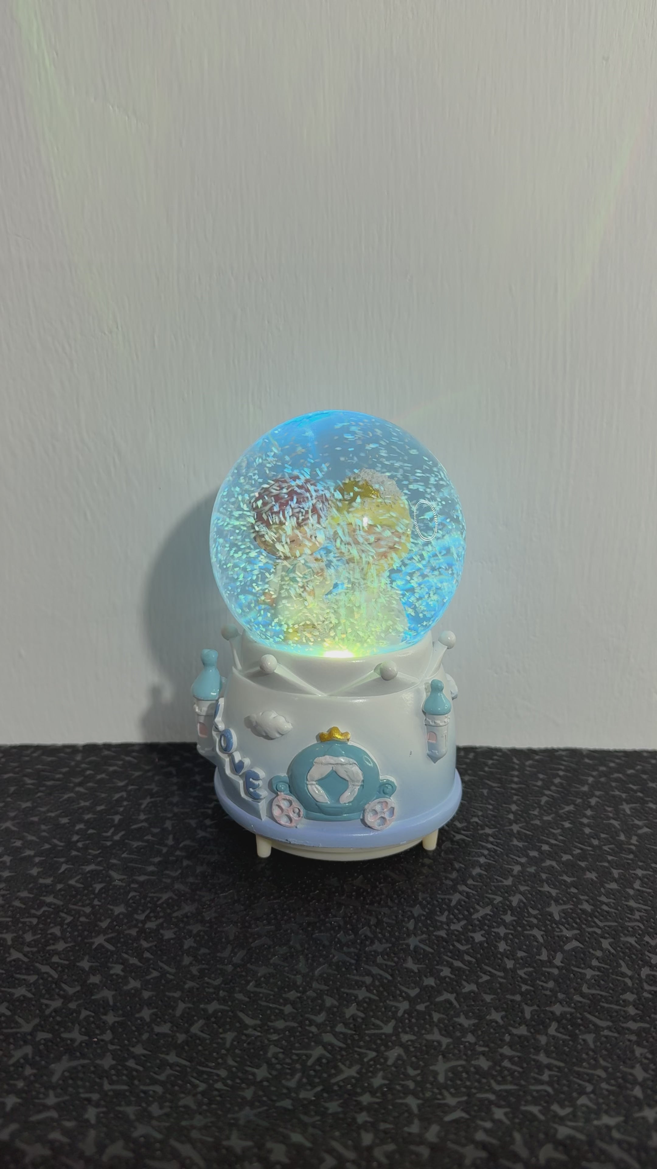 Bola de Nieve con Luz LED – Diseño Castillo